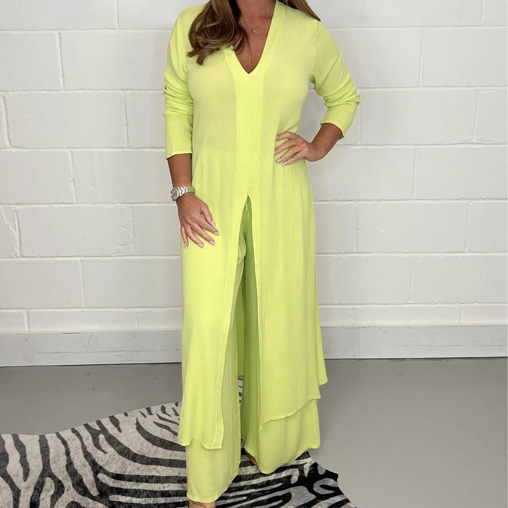 Cherly™ Comfy Two-Piece Set | Flowy Blouse and Wide-Leg Trousers