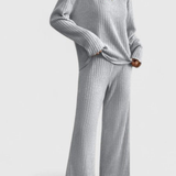 Angeline™ Comfortable Set | V-Neck Sweater and Wide-Leg Ribbed Pants