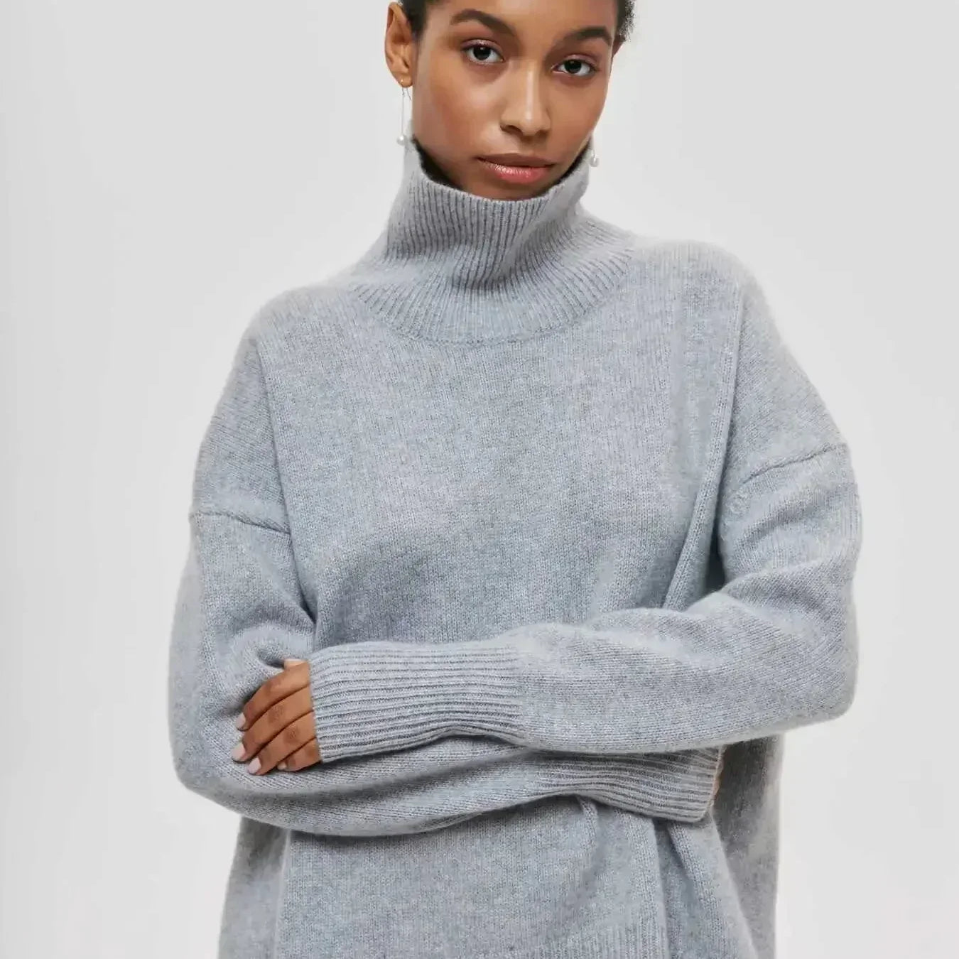 Cittra – Oversized Ribbed Turtleneck Sweater